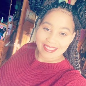 Meet your Posher, Nikeisha